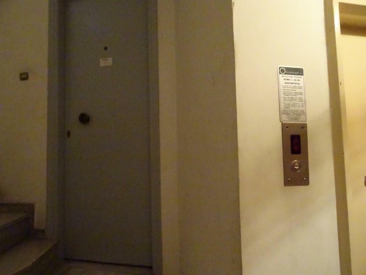 Zeus Perfect Location Apartment เอเธนส์ ภายนอก รูปภาพ
